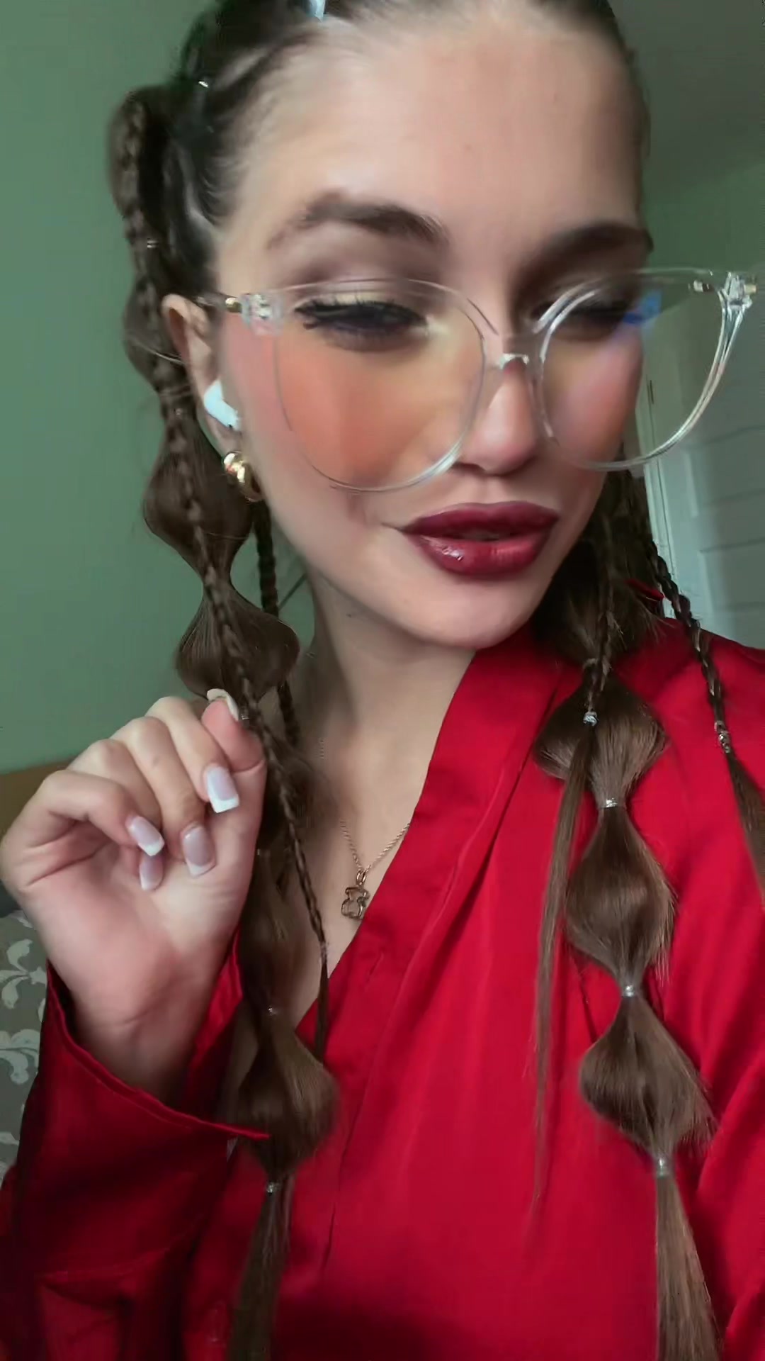 @николь.