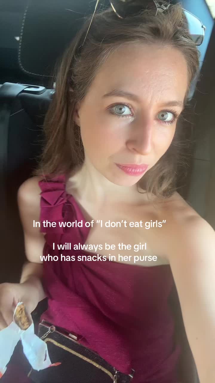 @justaglitterygirl