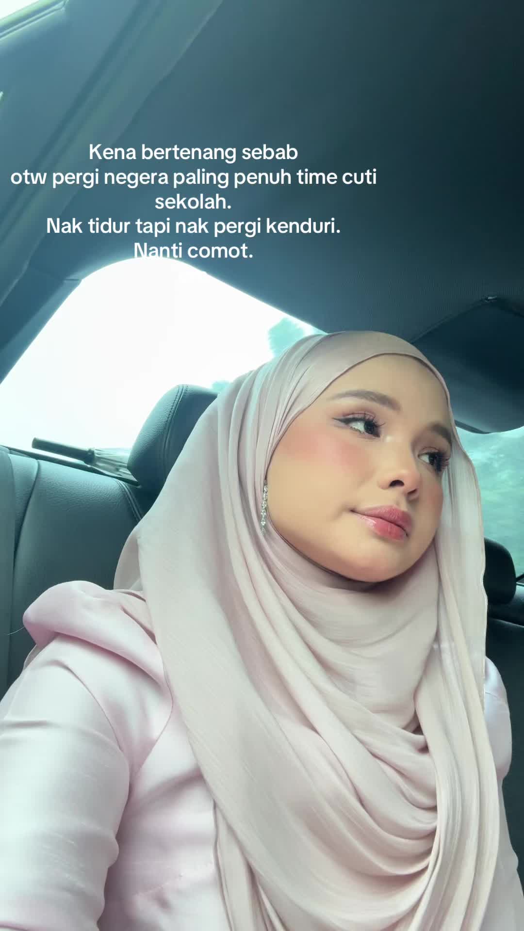 @Farahelia