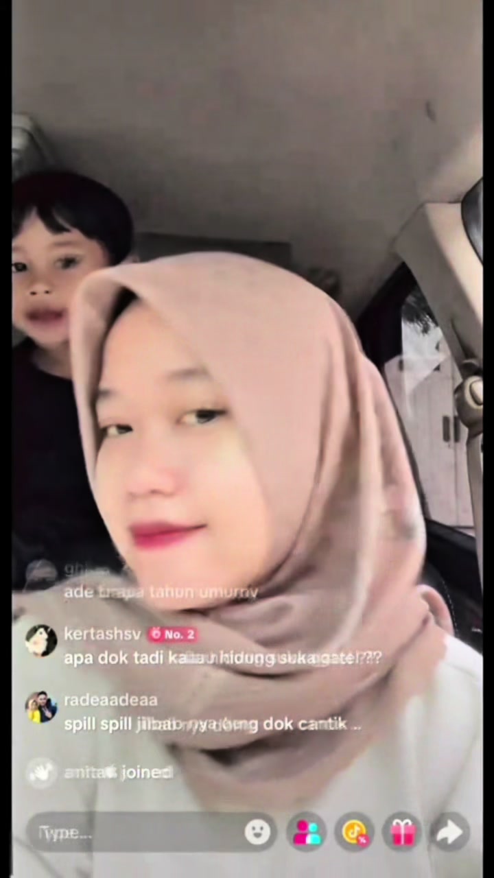 @Ria Ricis
