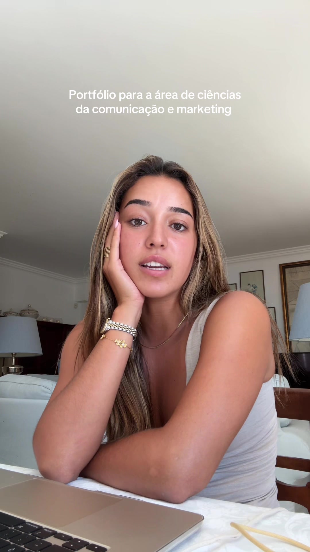 @Carolinaluz