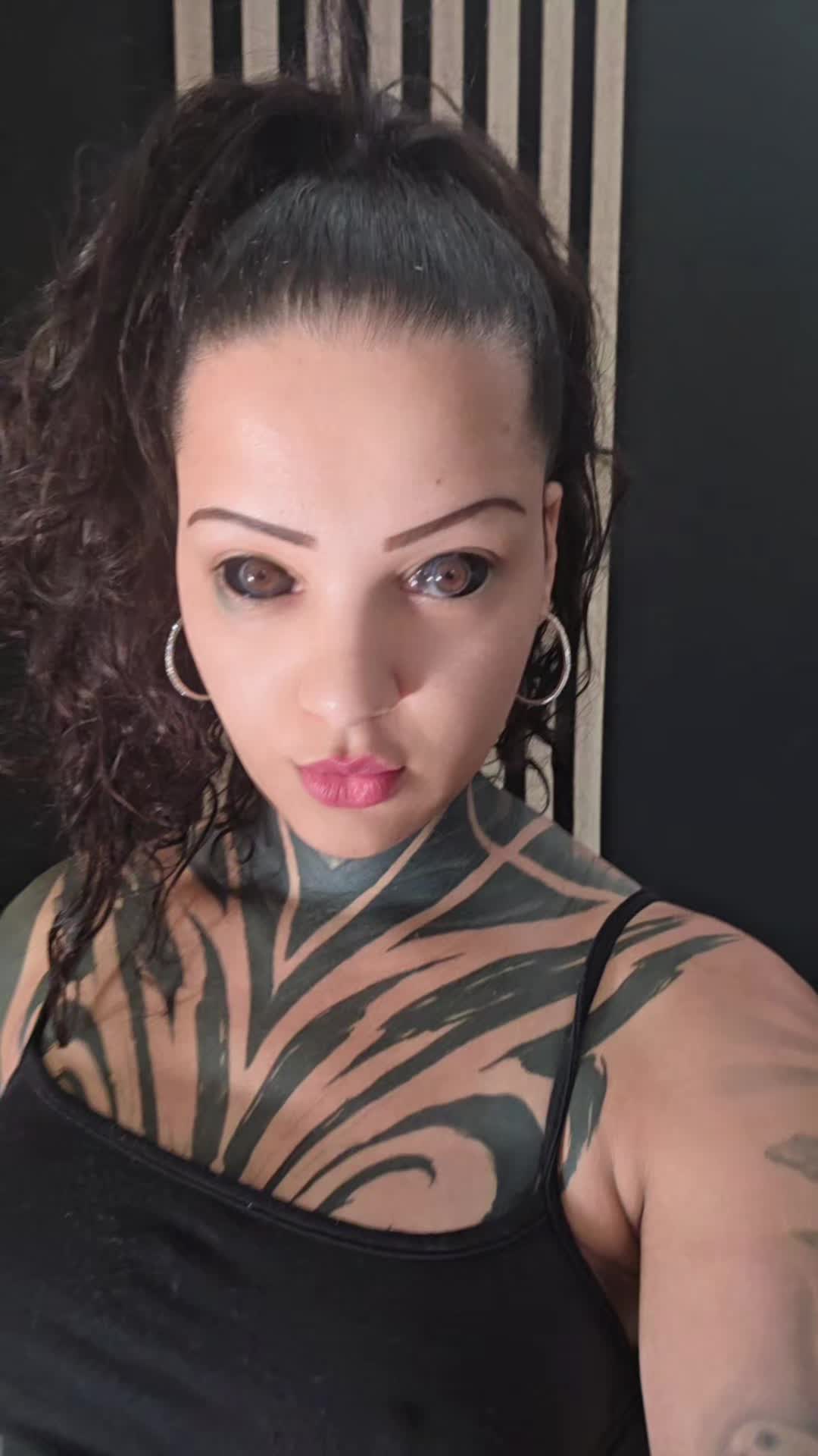 @Daughter_of_Darkness