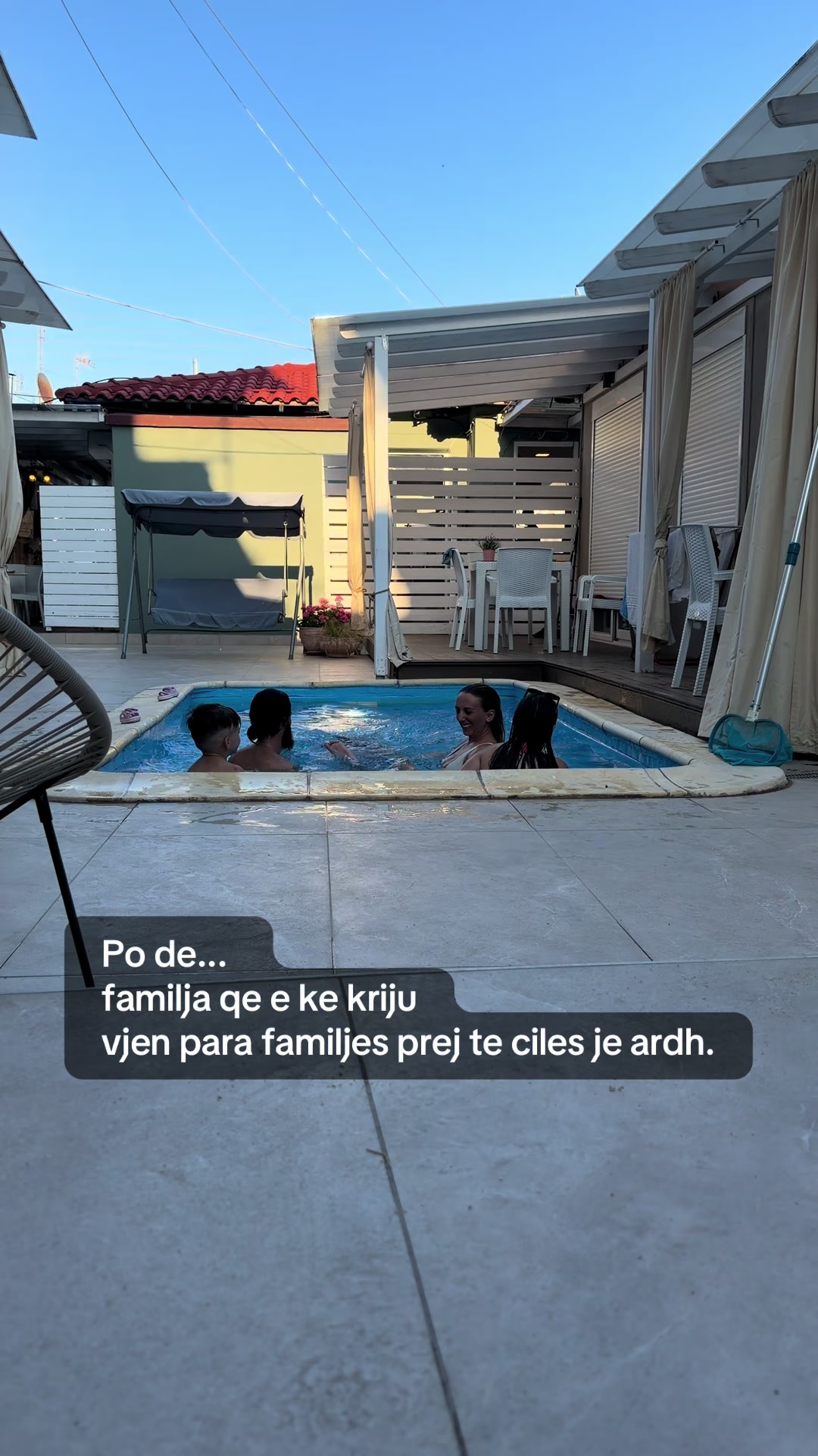 @Nora