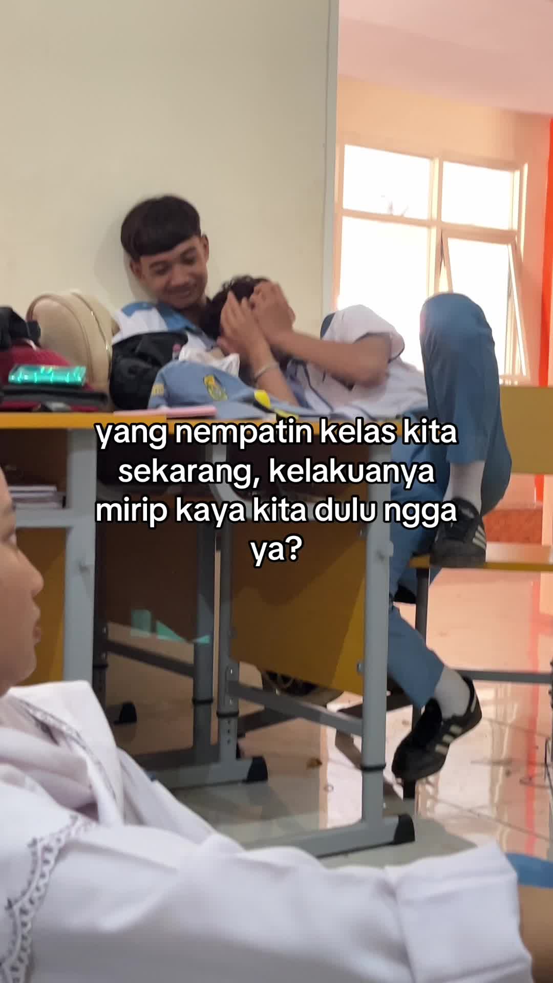 @elsevenstar_