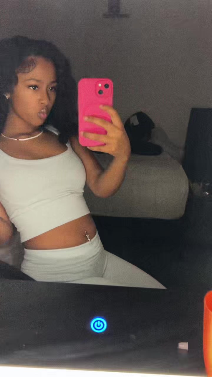 @Hira🩷