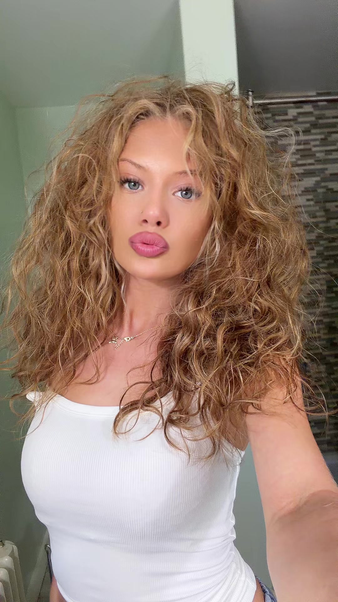 @kittygirl4061
