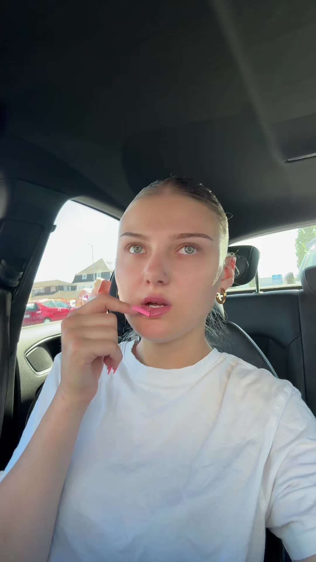 @lauramarie