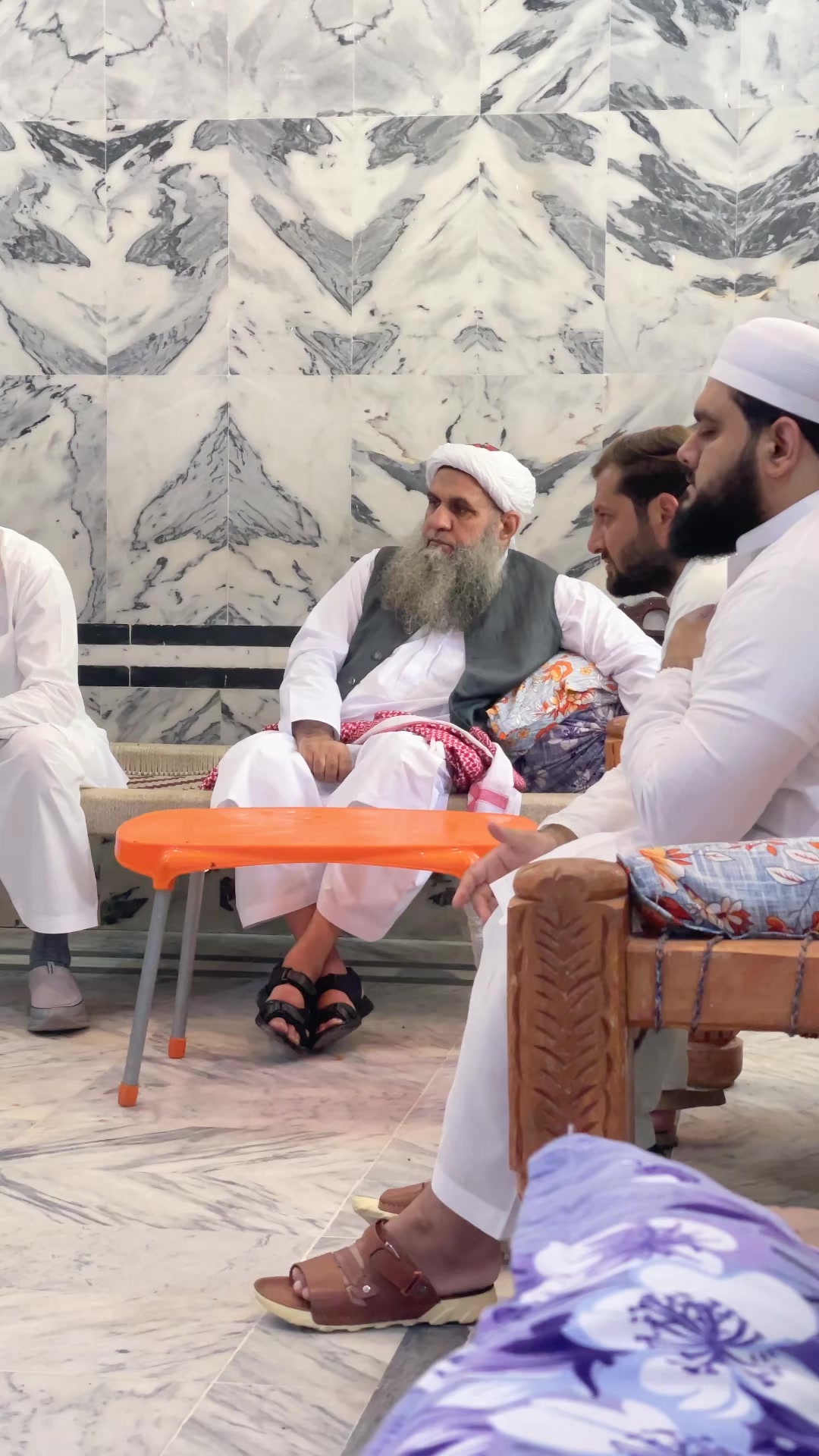 @{مولانا حبیب الرحمان صاحب}