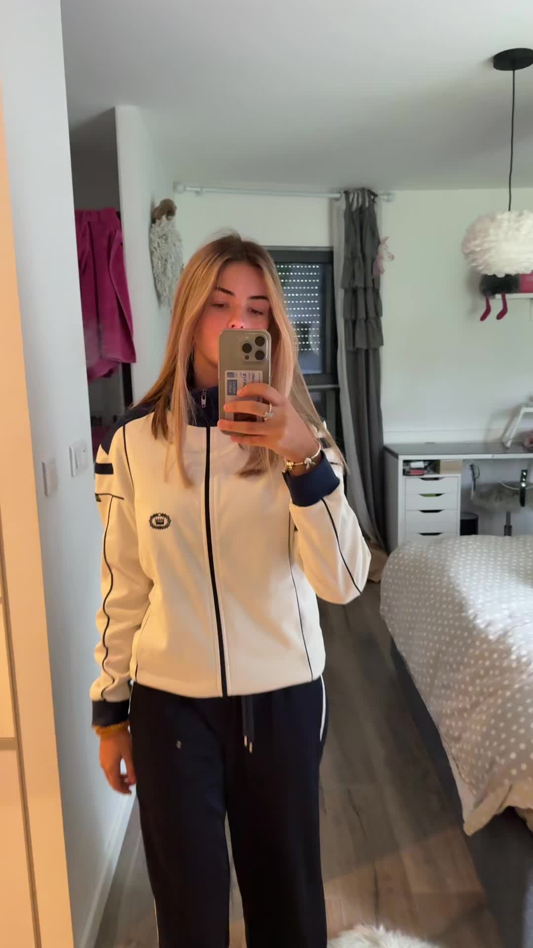 @𝑳𝒐𝒖𝒂𝒏𝒏𝒆