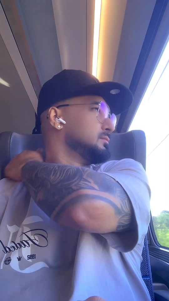 @surajfernando07 🇫🇷
