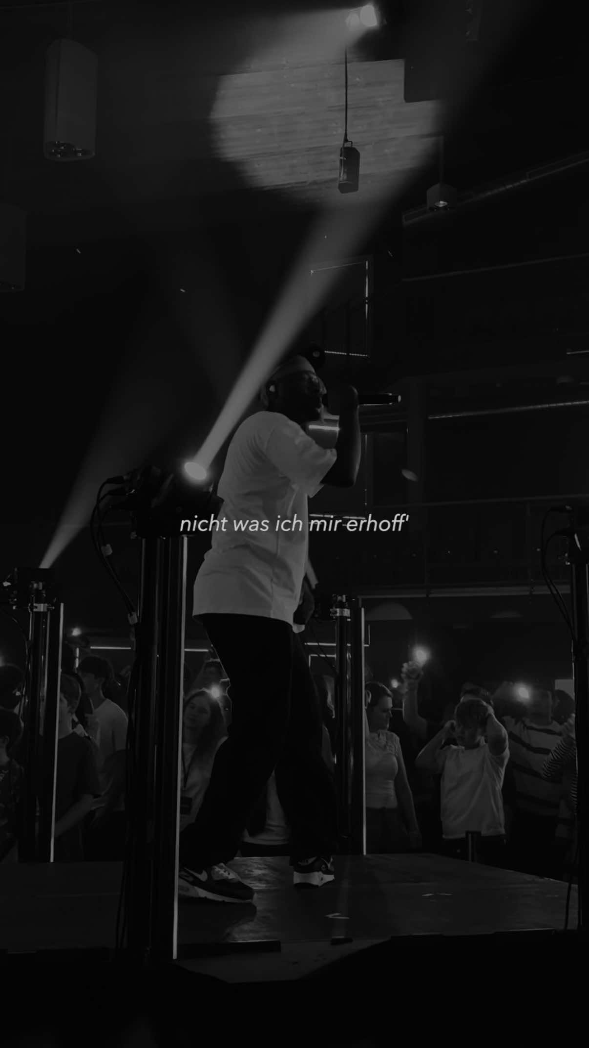 @𝓠𝓾𝓮𝓻𝓲𝓼 ✞