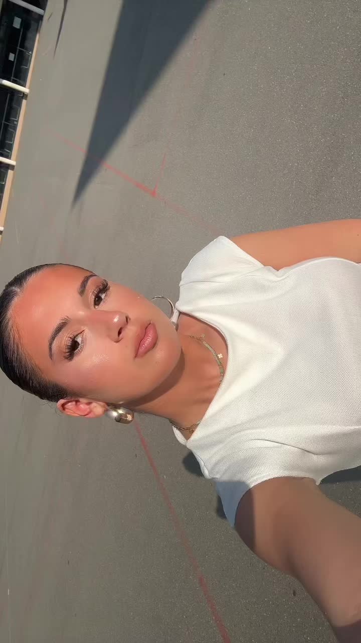 @vnx 💋💋