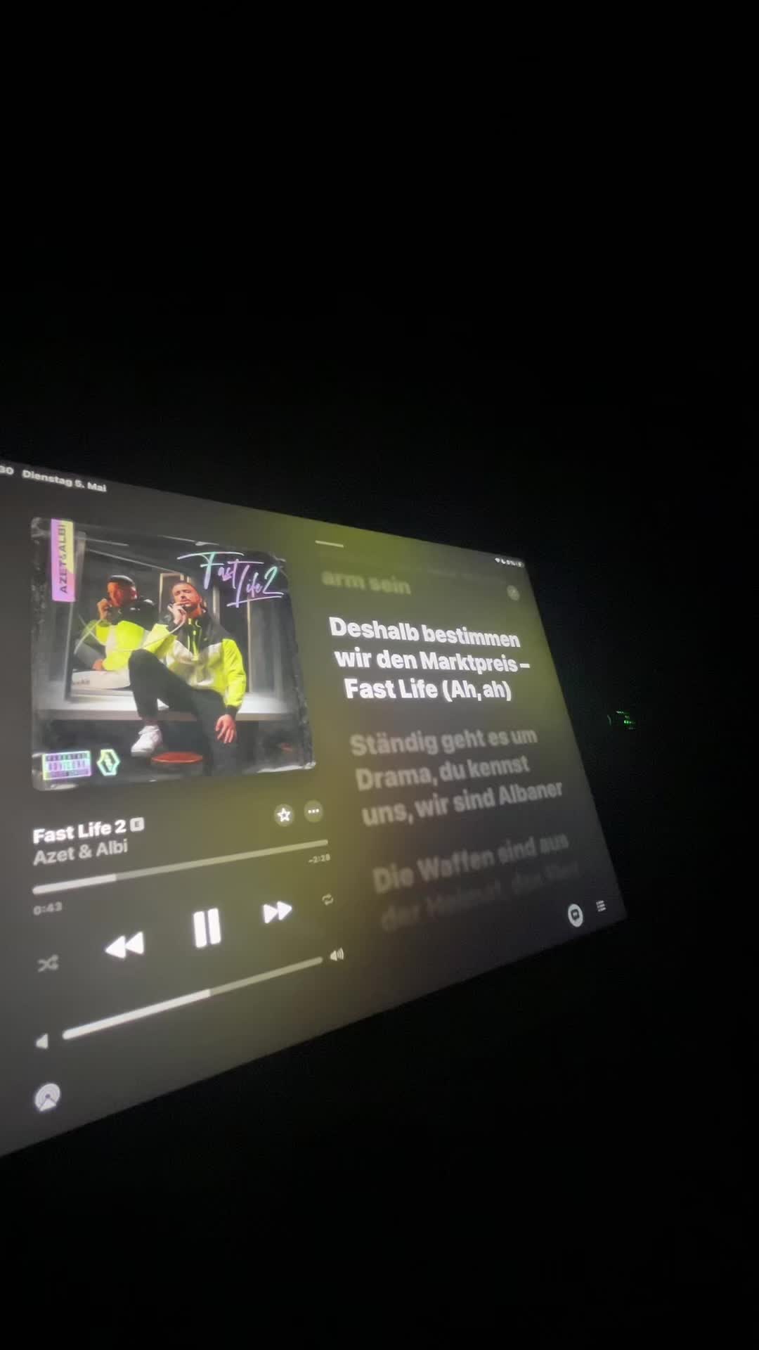 @Applemusik_Lyrics.