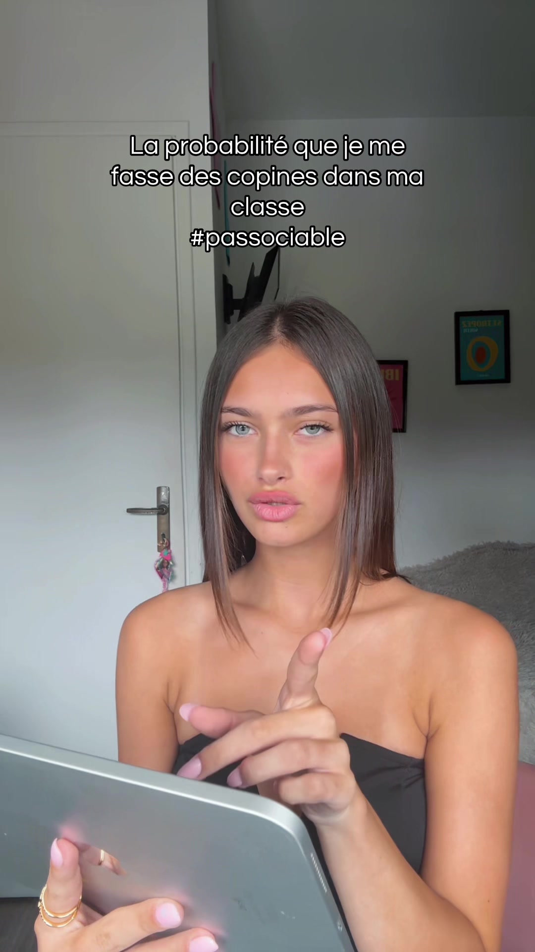 @S V