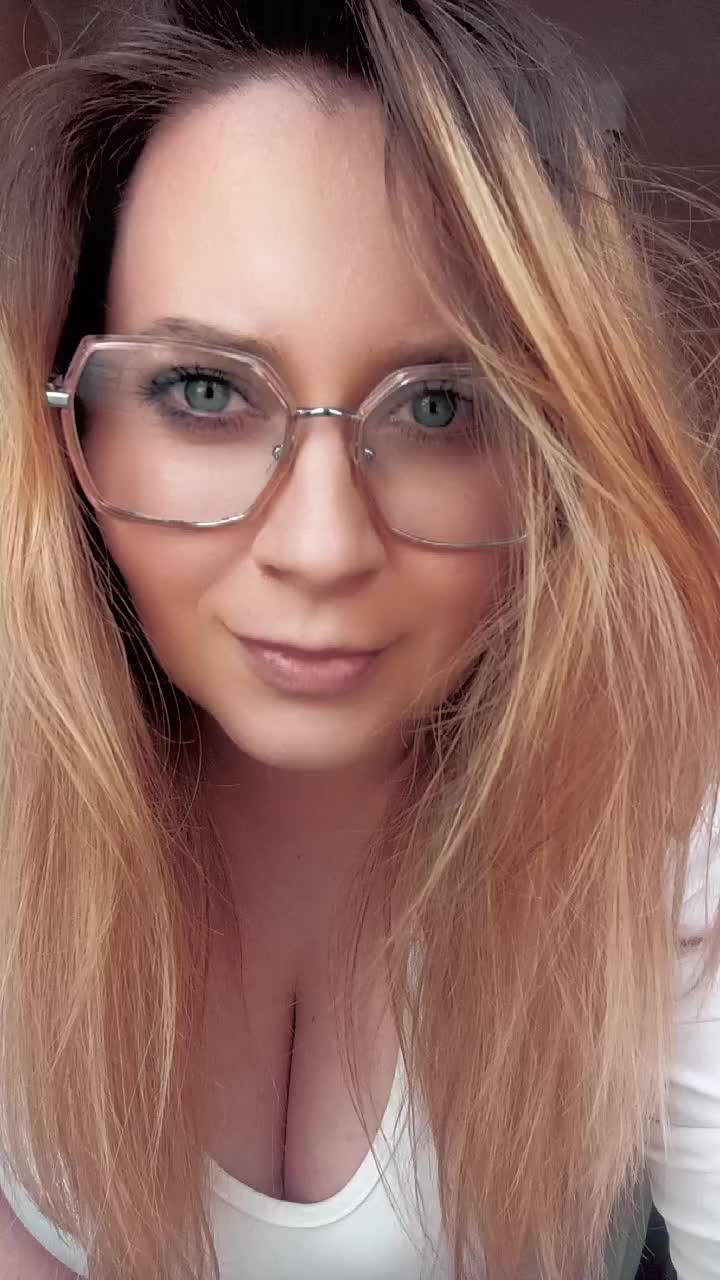 @NiebieskoOka💜🌴💜