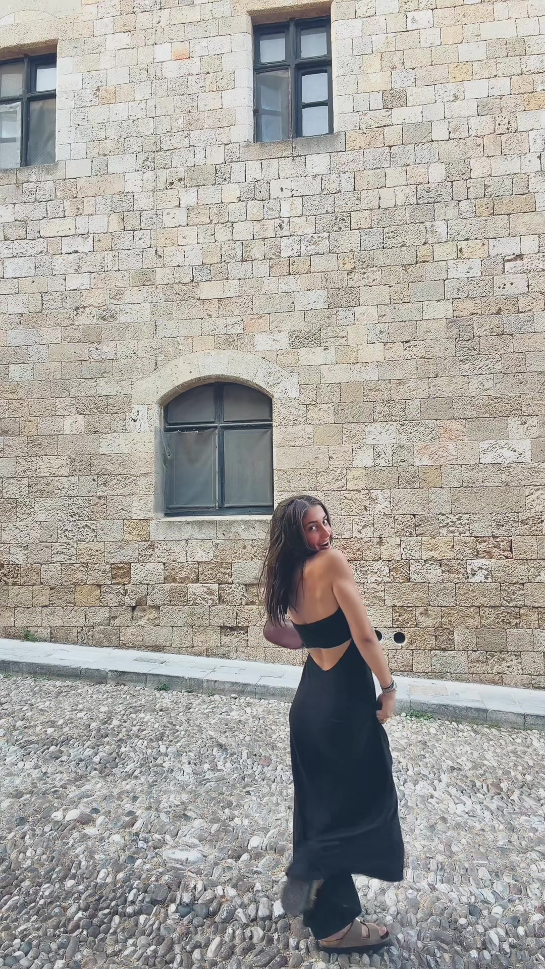 @larisa
