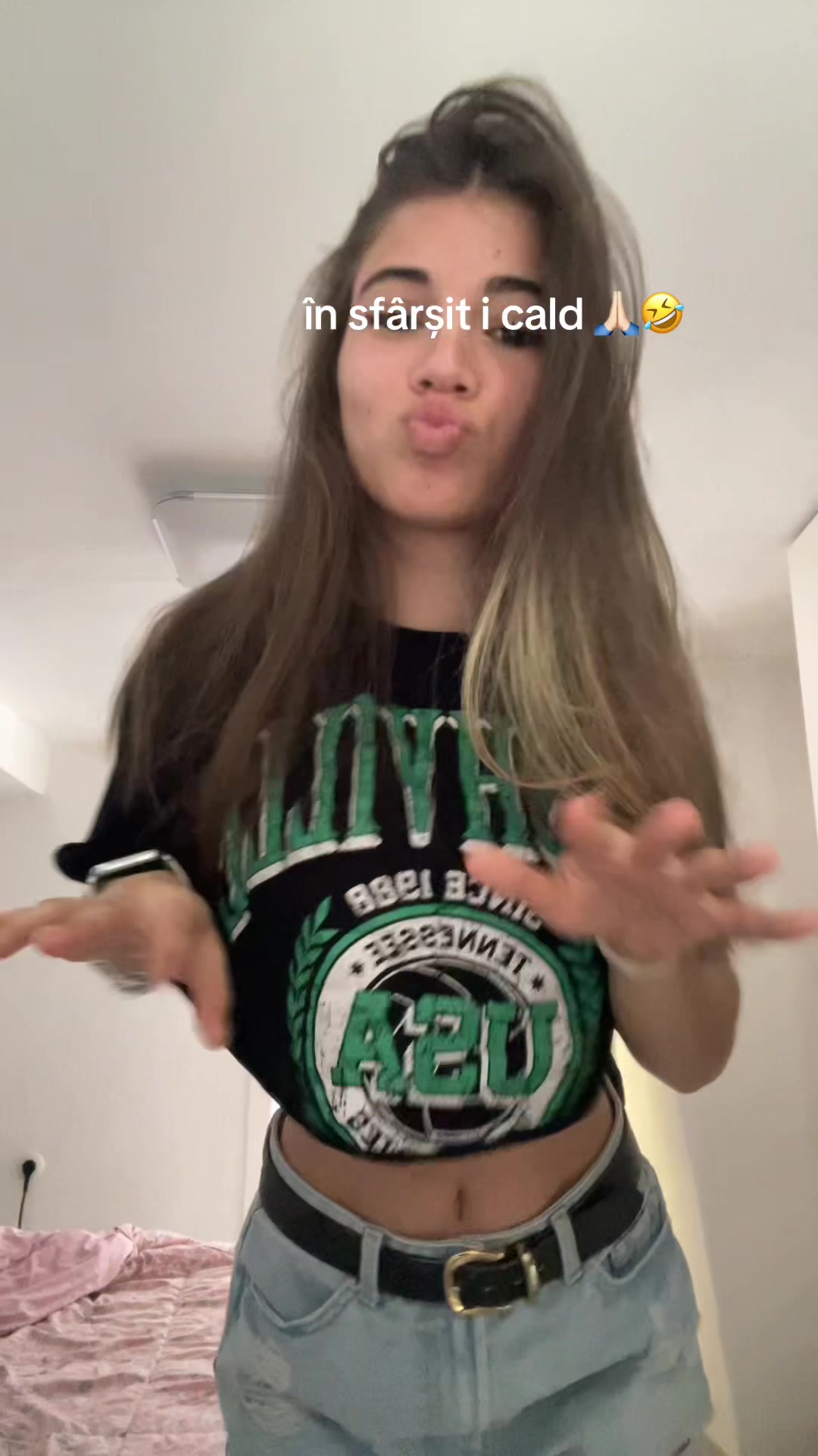 @𝓭𝓮𝓷𝓲💋