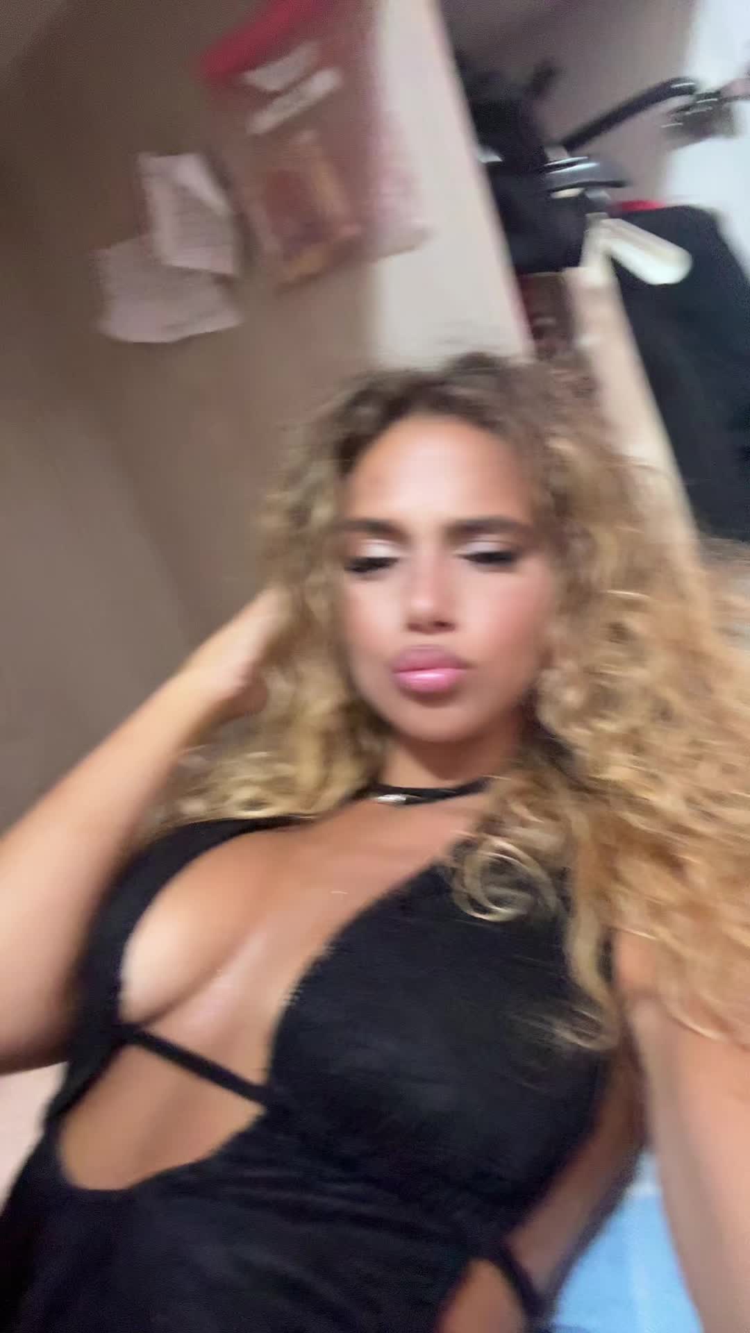 @sissi