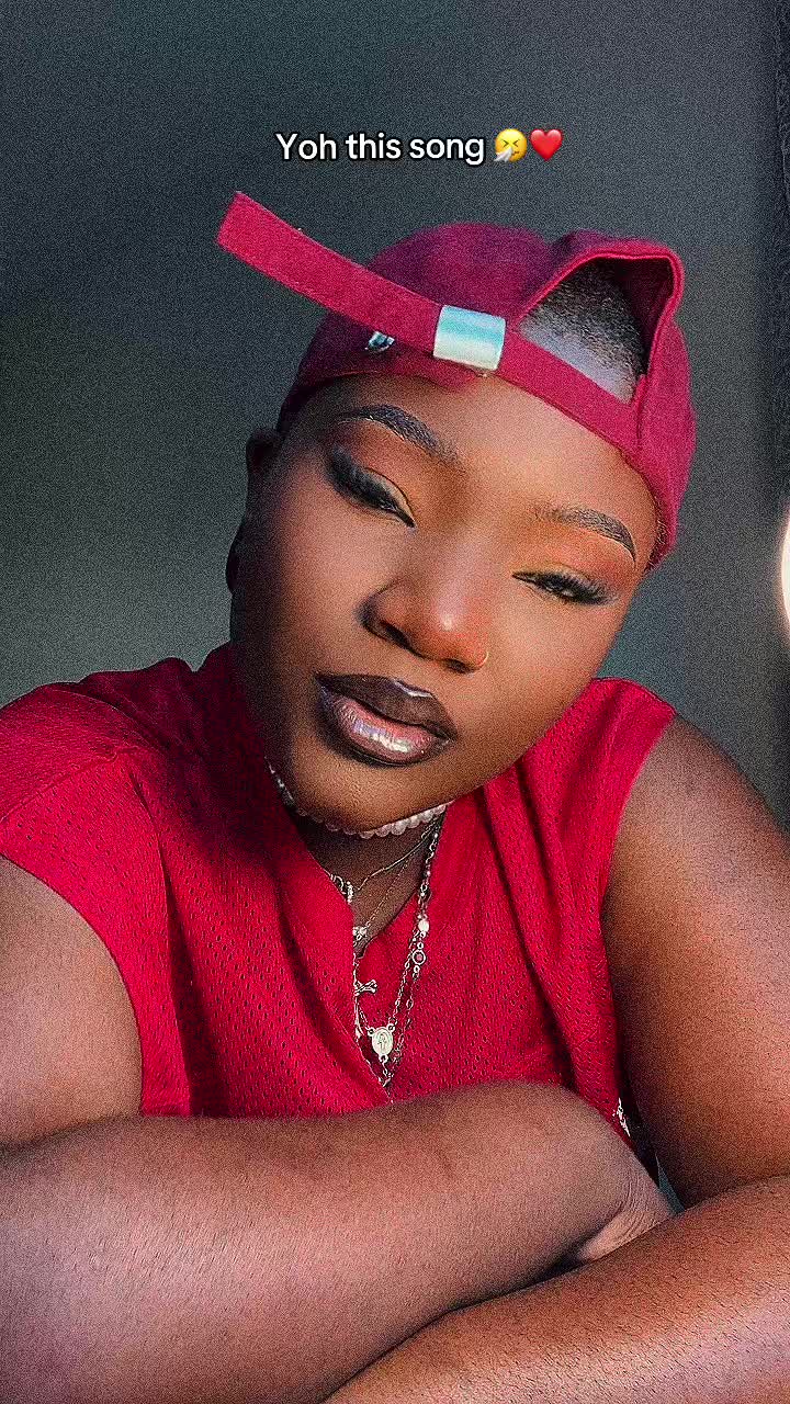 @𝒩ℴ𝓃𝓃𝓎 💋