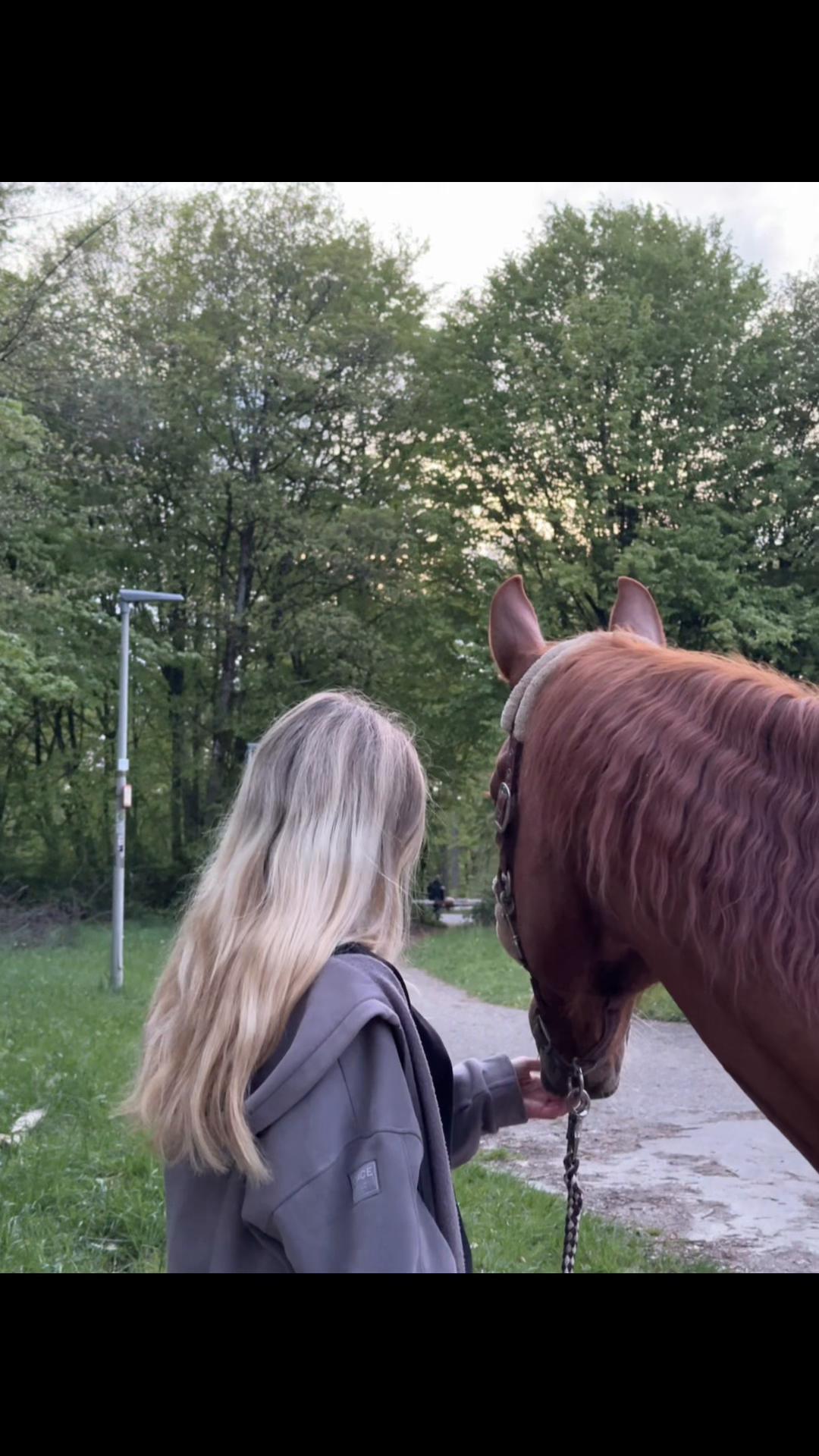 @𝐲𝐨𝐮𝐫 𝐩𝐥𝐚𝐜𝐞 :)