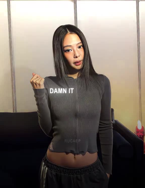 @J.nnie'
