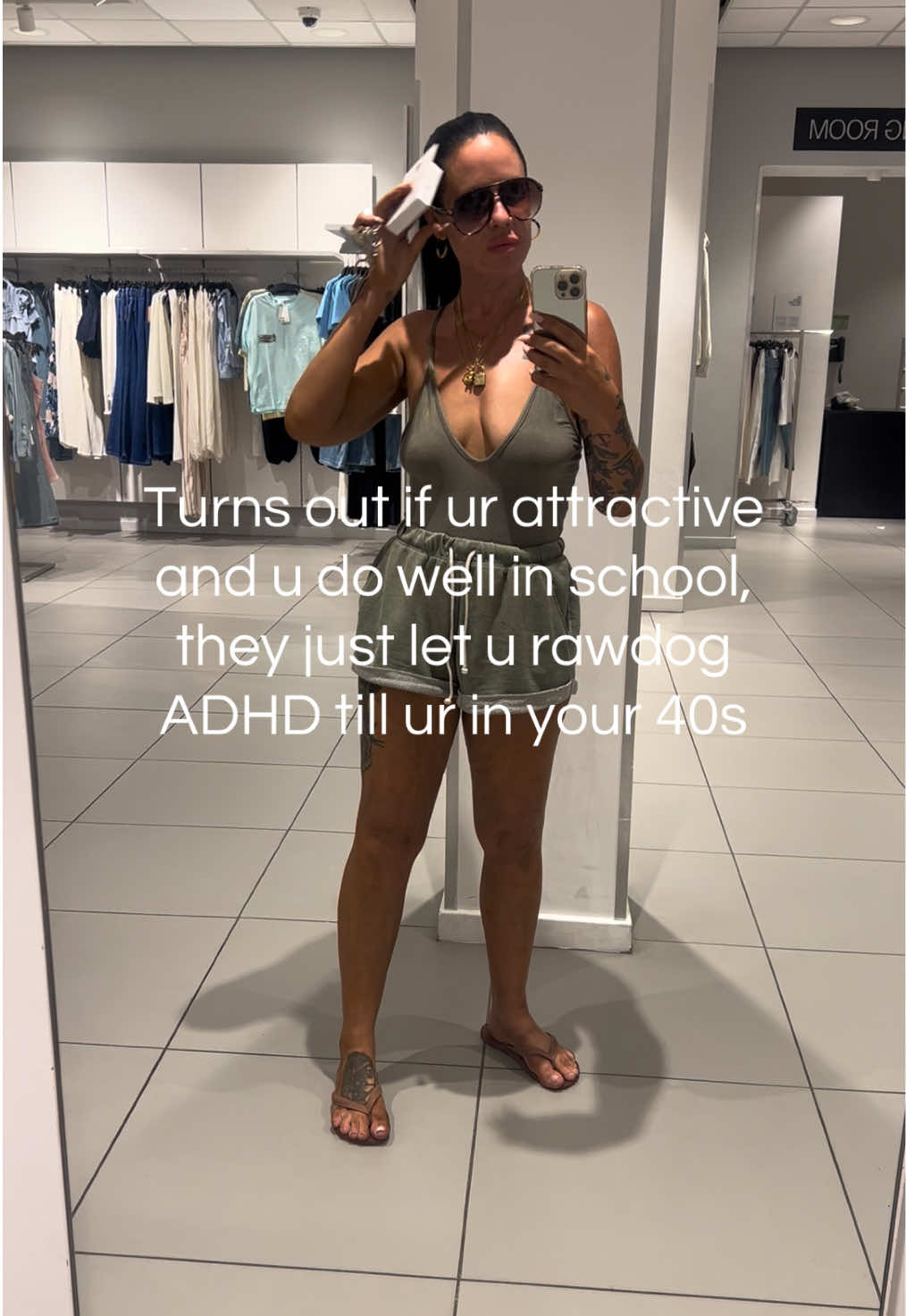 @JustSarahLou