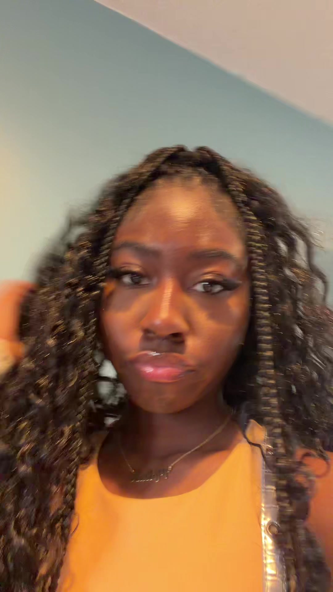 @liahbanksss