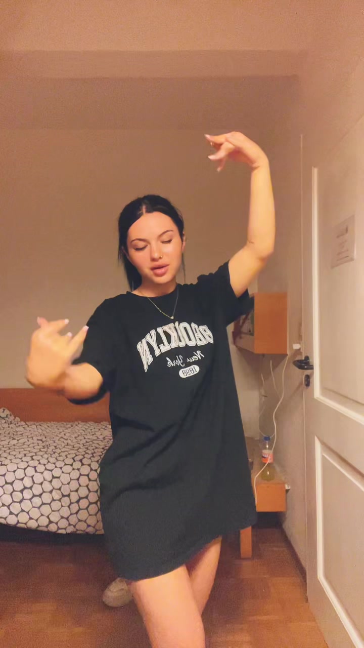 @𝓒𝓱𝓪𝓻𝓵𝓸𝓽𝓽𝓮🤍