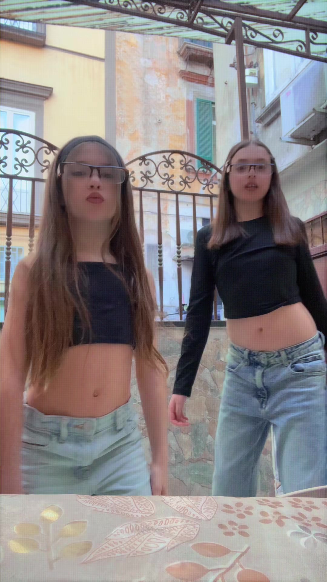@A N T O N I A