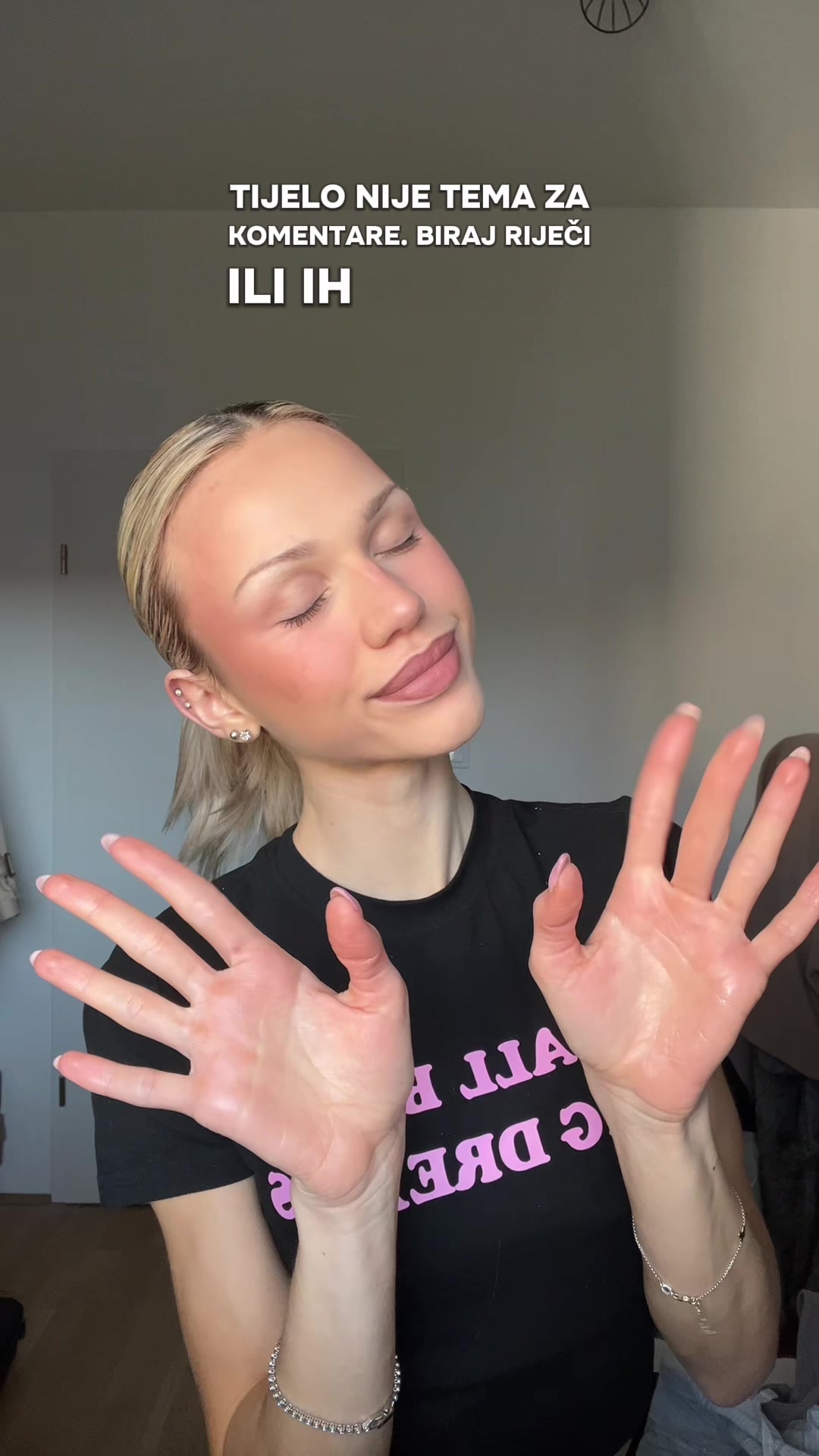 @rebeccazbozil