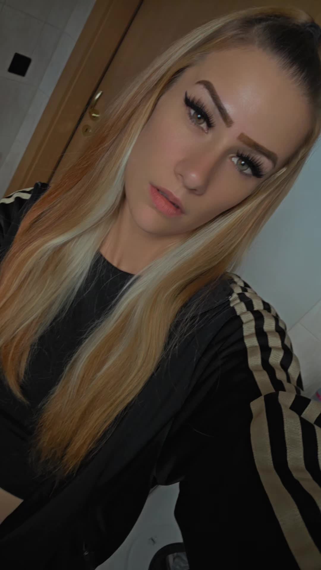 @Kiimii_x3