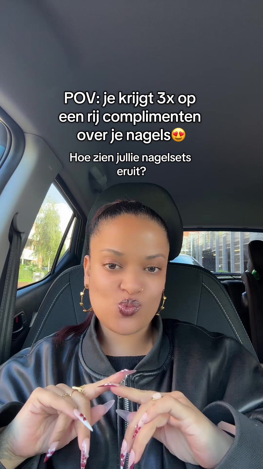 @FASHIIONIISTAZZ