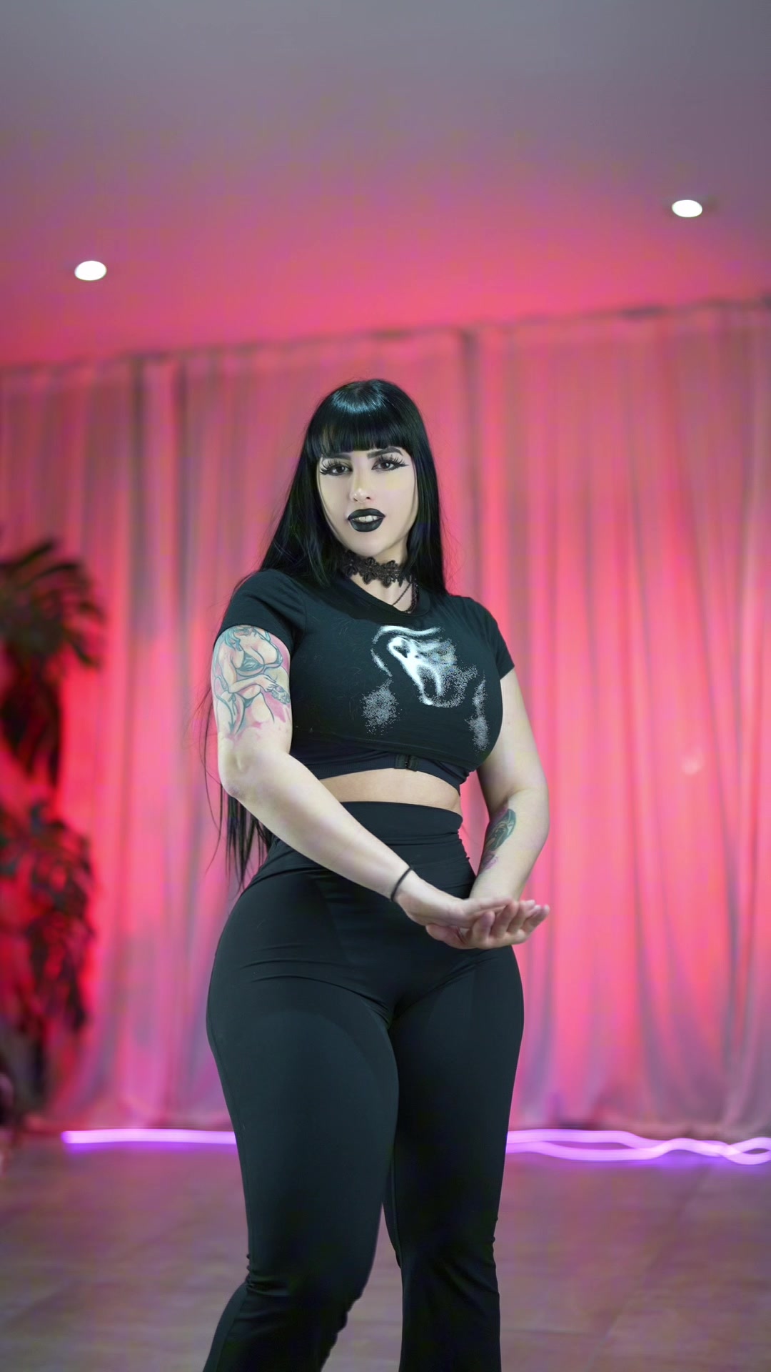 @𝕯𝖊𝖒𝖔𝖓𝖒𝖎𝖐𝖆🖤