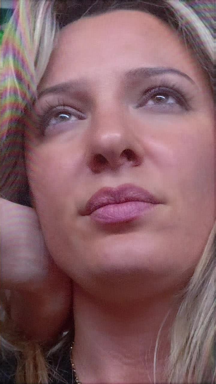 @Valentina