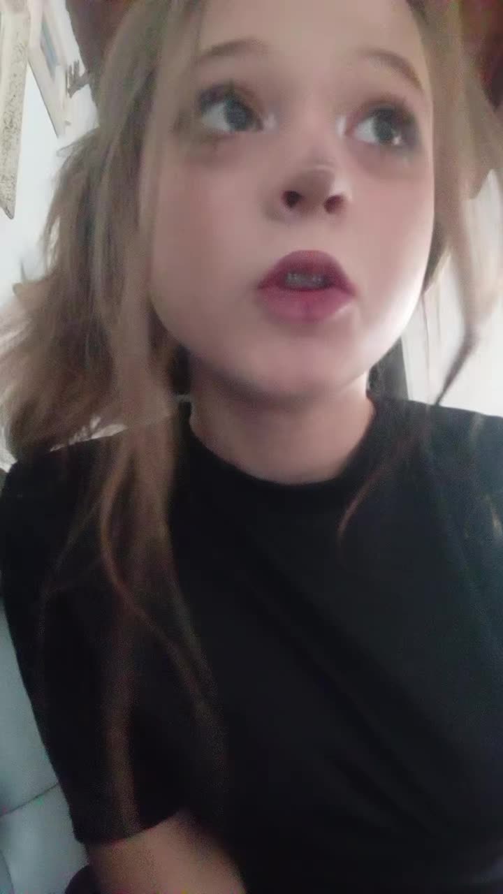 @Emiii