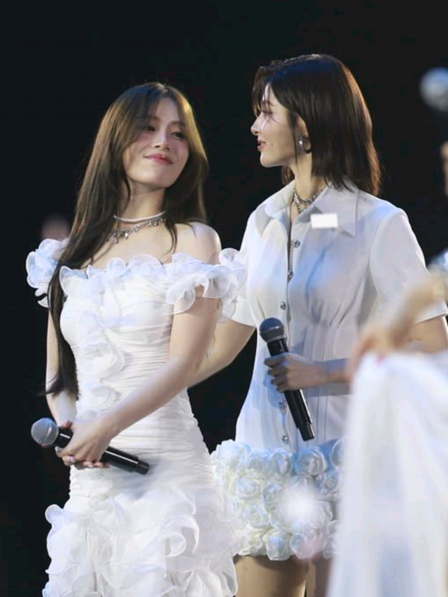 @๐ซ๐ฑ(โแดฅโส)