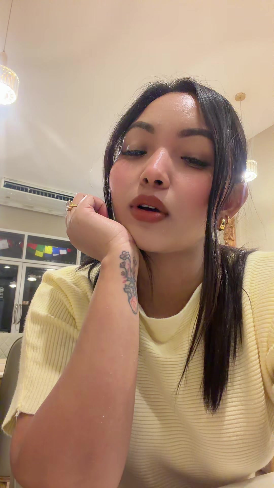 @YouTube: Laxmi Shrestha💓