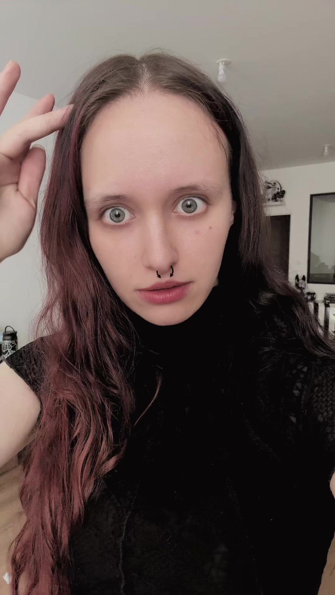 @๐ฆ ๐๐๐ฏ๐ฆ๐ซ๐ข - Goth Girl