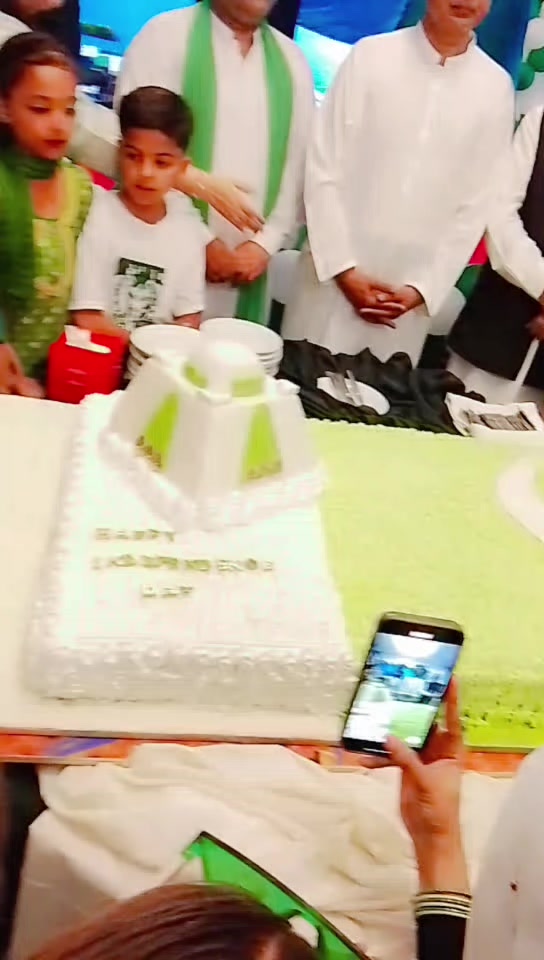 @Rukh