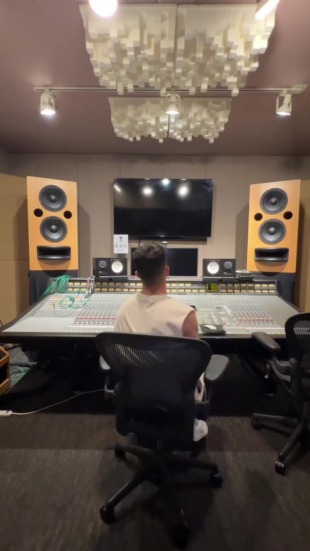 @alecjimenez__