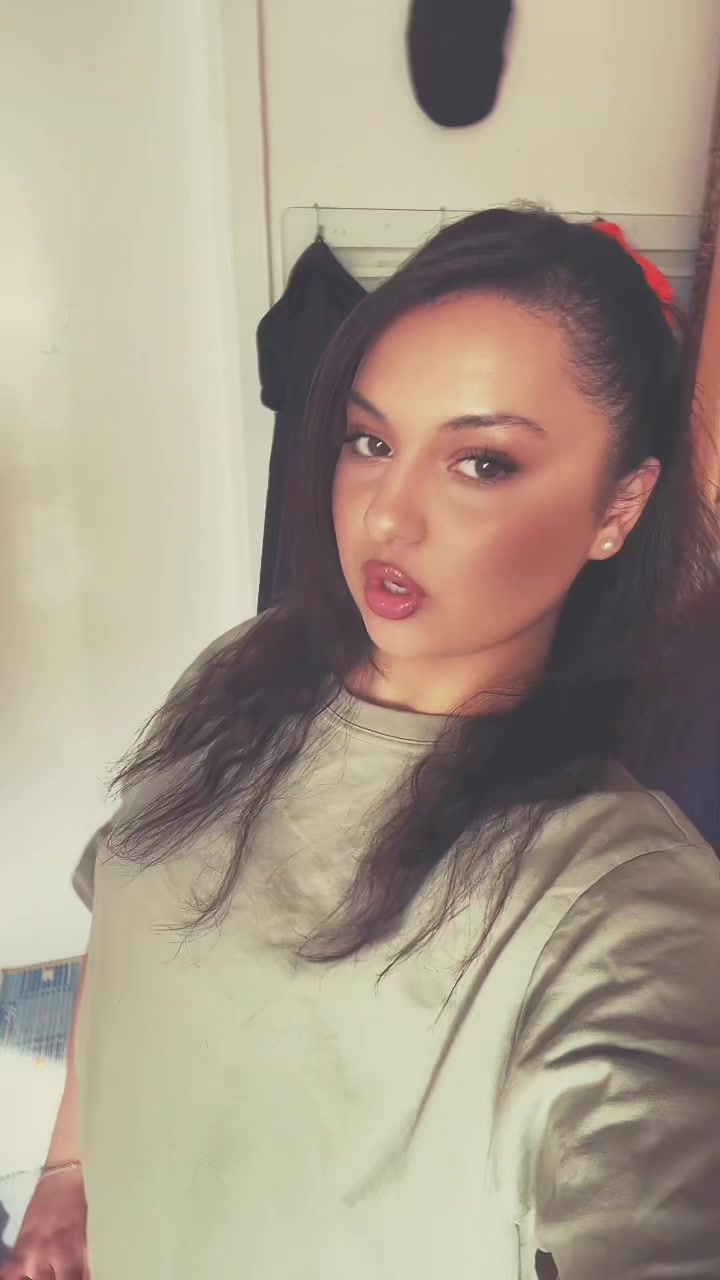 @lar1ssaaba