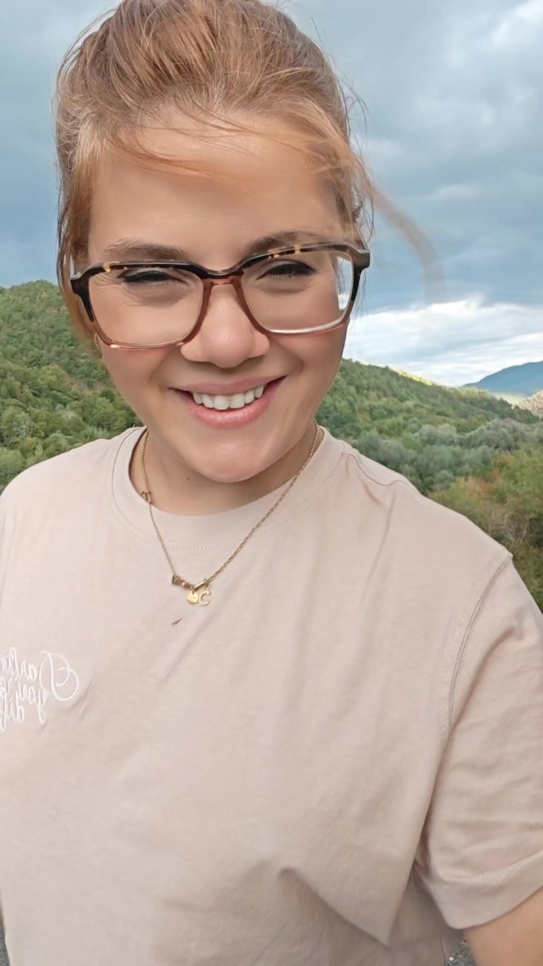 @MiKI 🌸🌹🌹🌹
