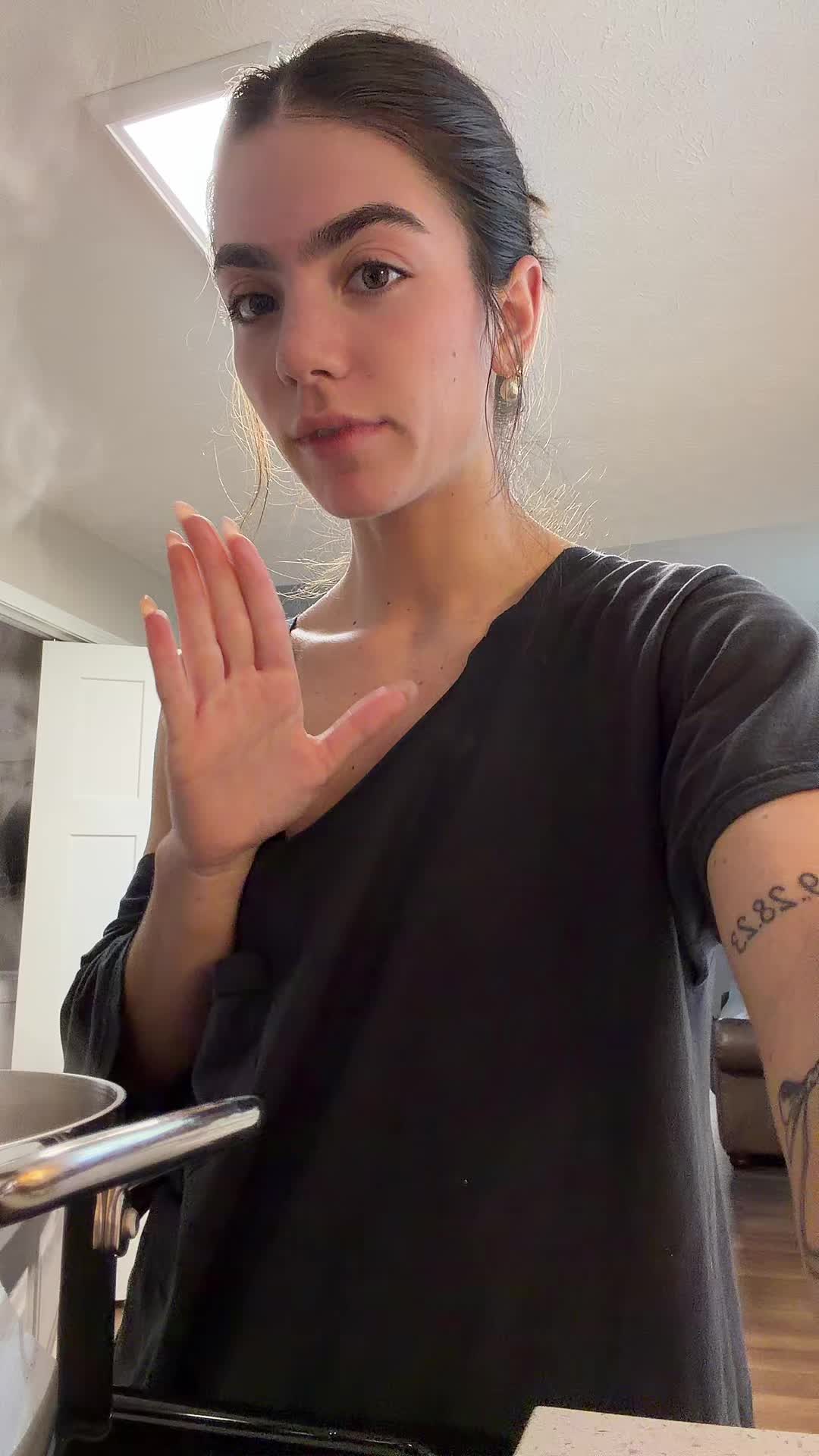 @cyrinna Nicolle