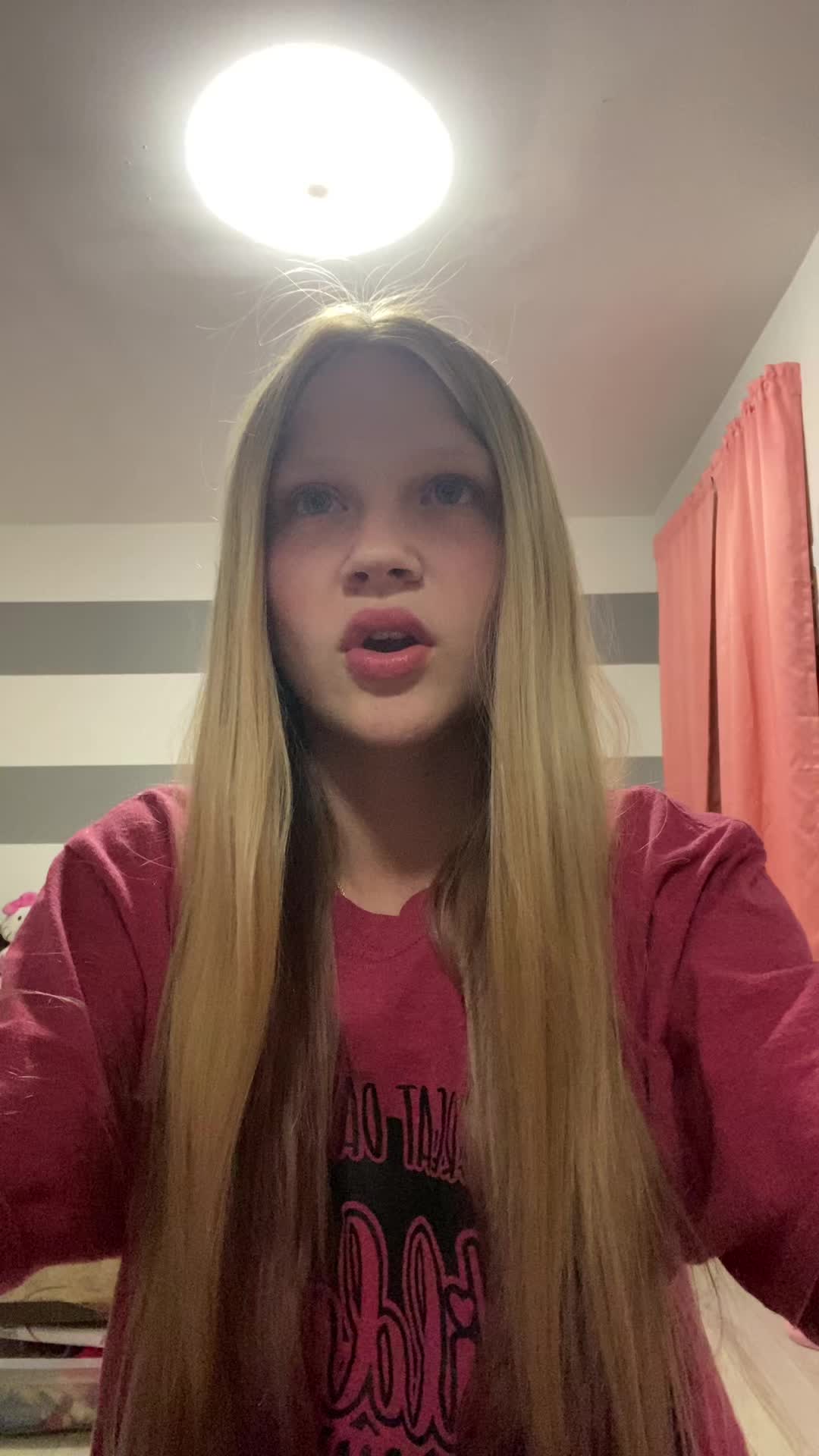 @🥐&rsquo;Anna😛