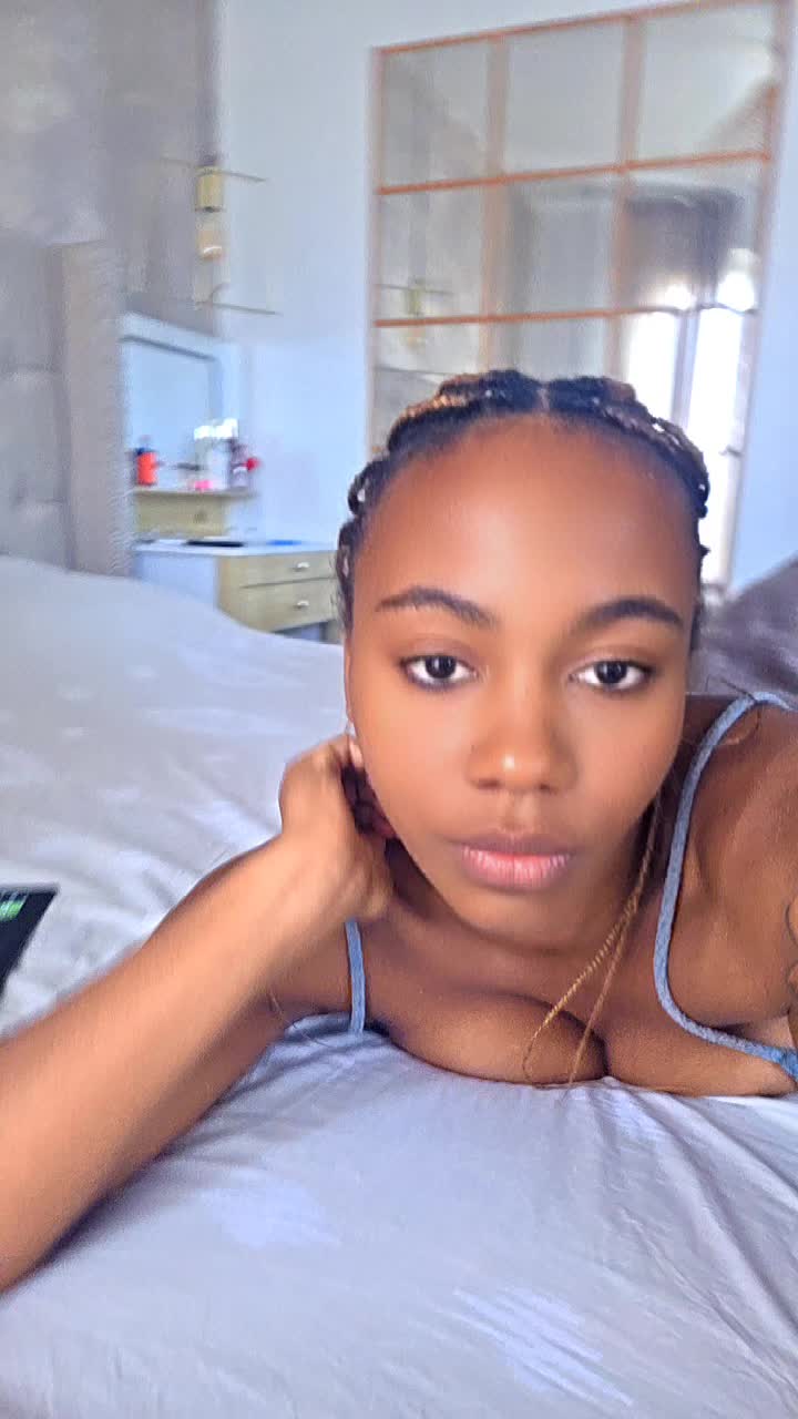 @Nana🇭🇹