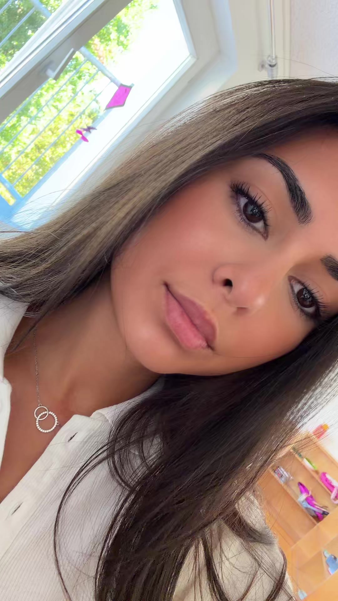 @atinaazizam