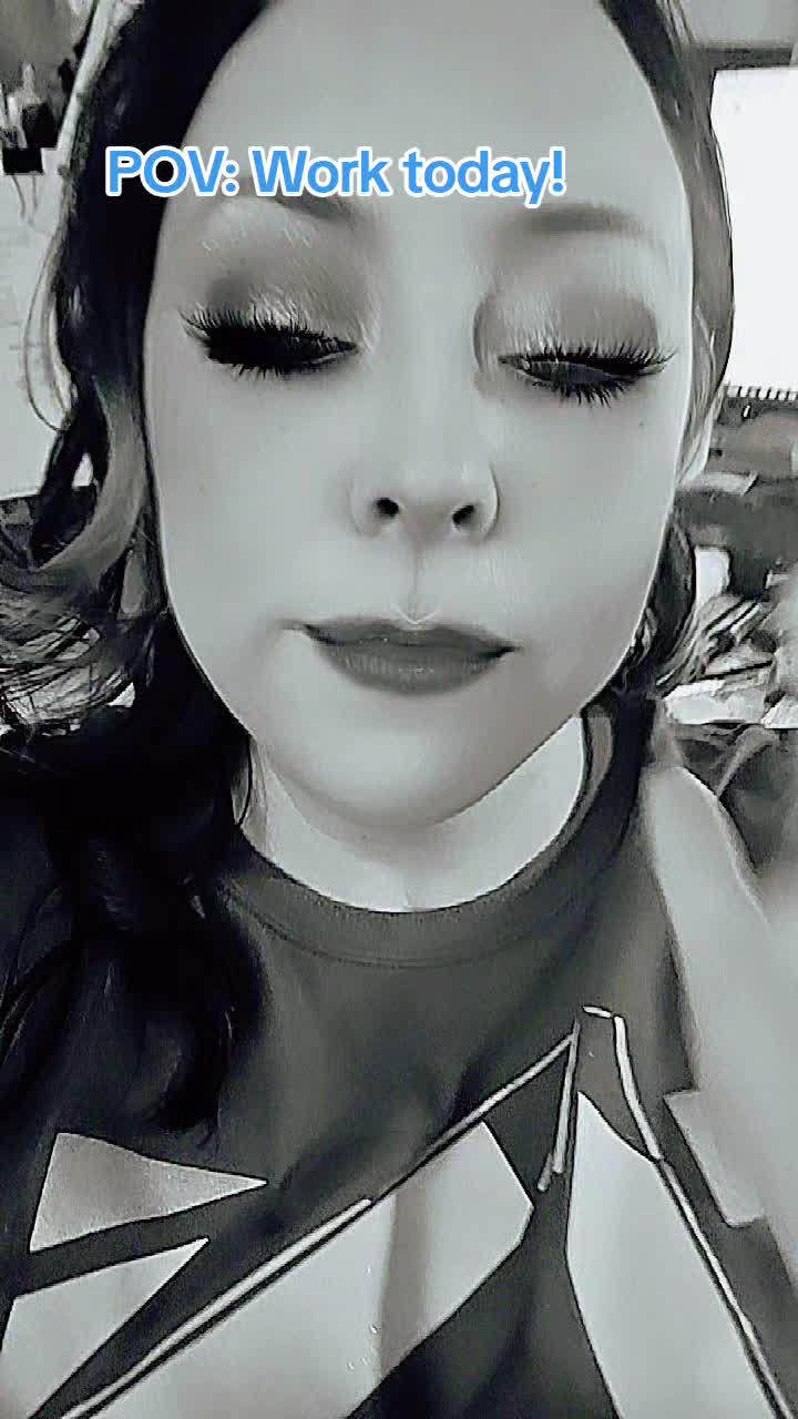 @#angieizhere♡