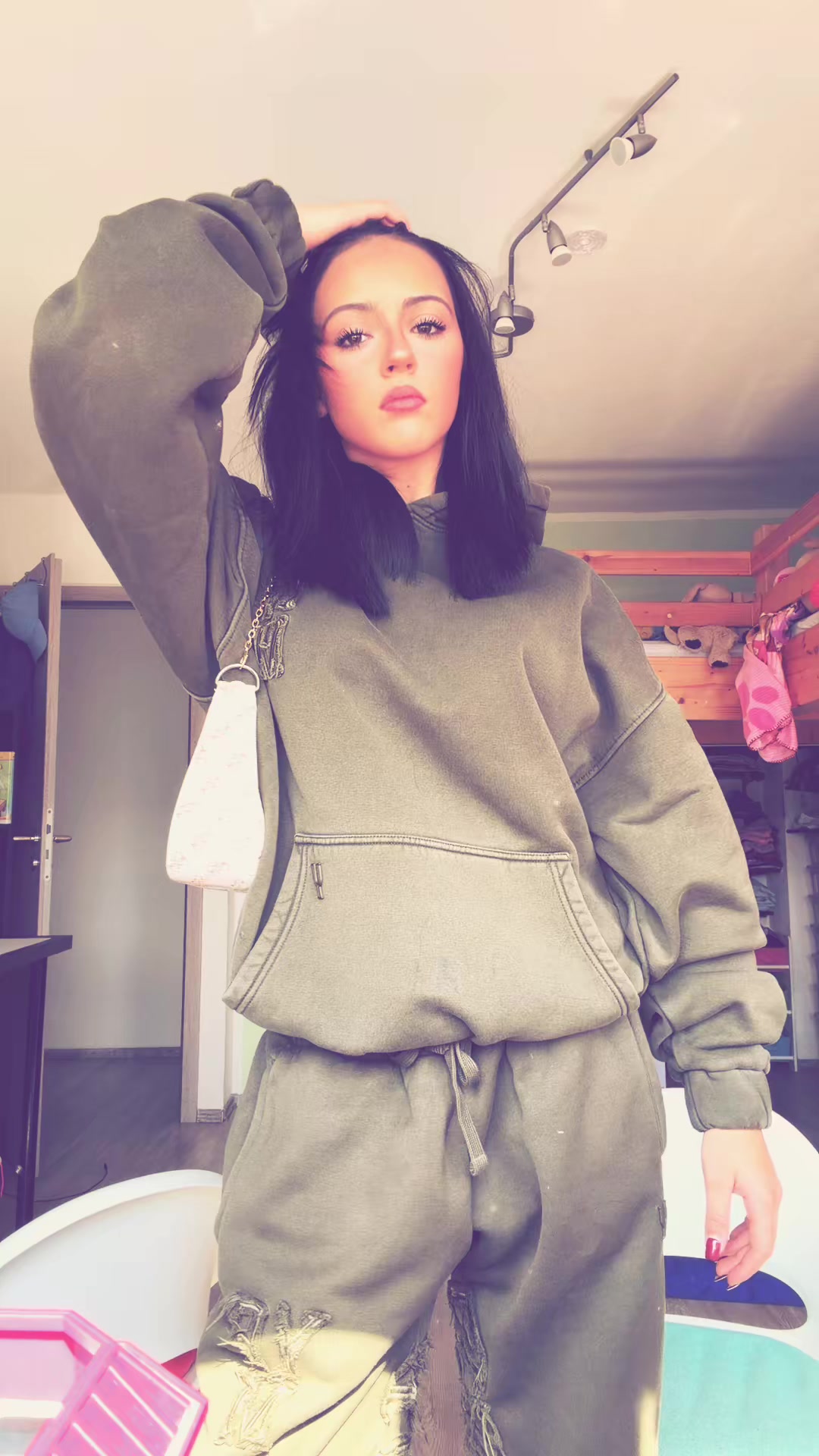 @𝒵