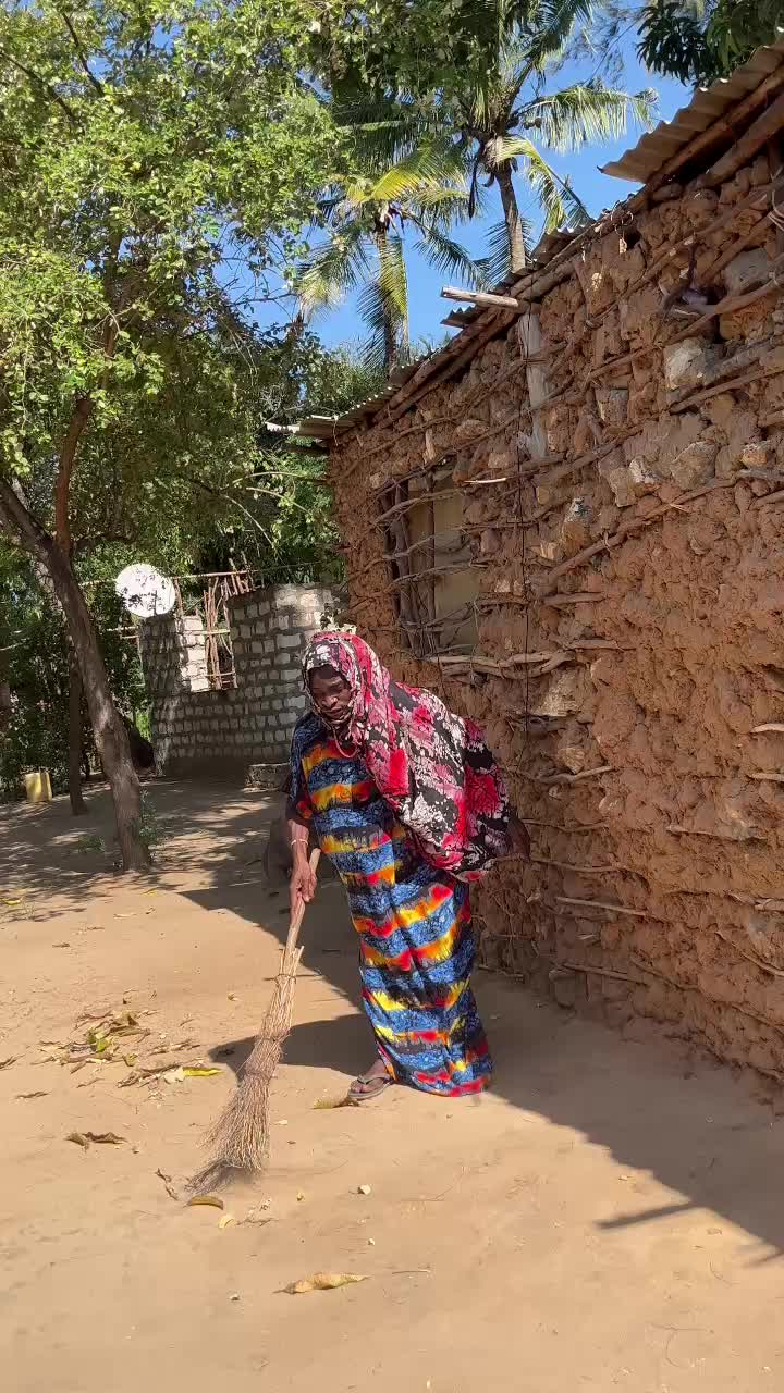 @lydiadiwatamu