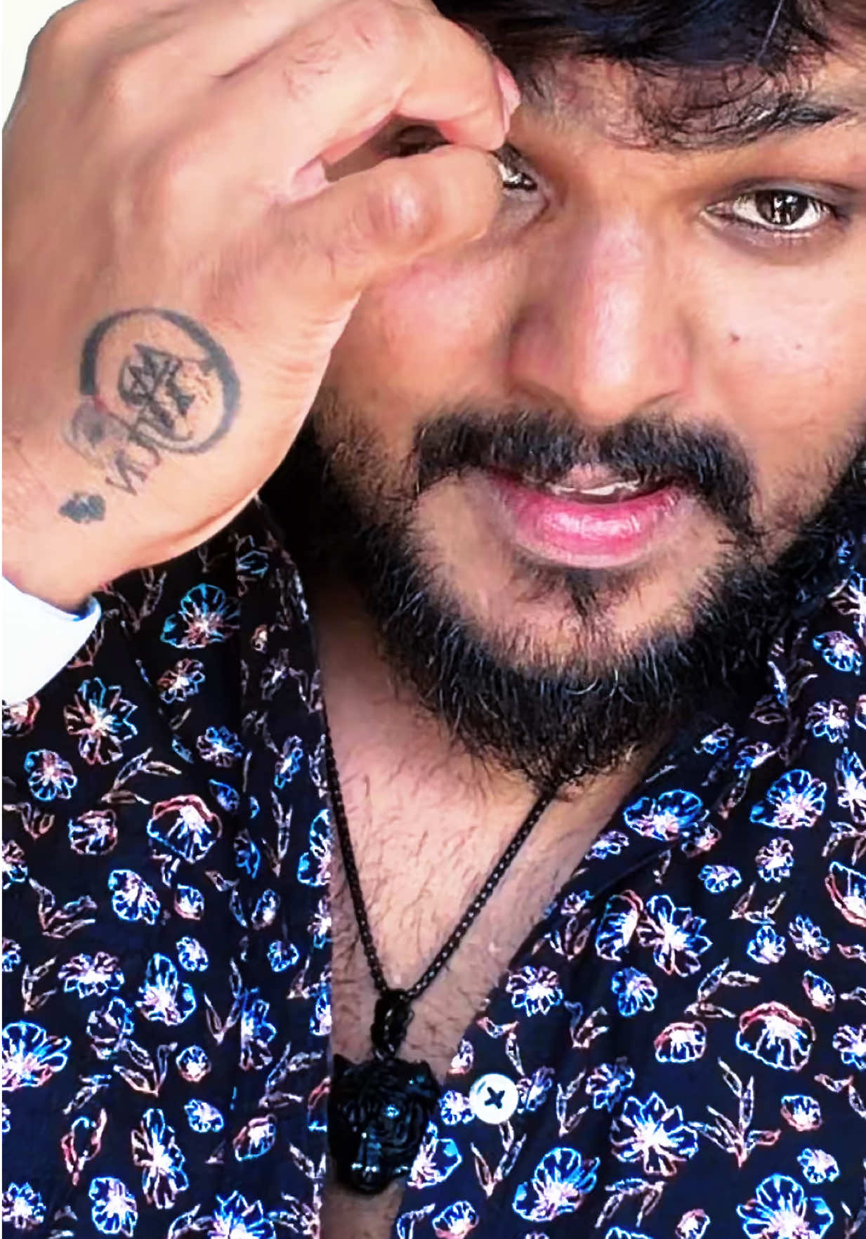 @அர்𝔍𝓤𝓝…